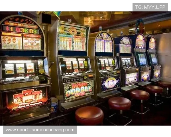 拉斯维加斯凯撒皇宫赌场攻略让你轻松玩转百人牌桌与老虎机