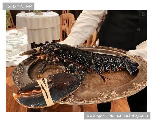 新濠国际娱乐城的餐饮体验：融合多国美食的盛宴